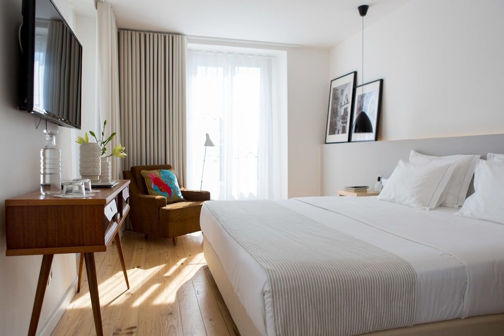 undefined The 8 Downtown Suites 2