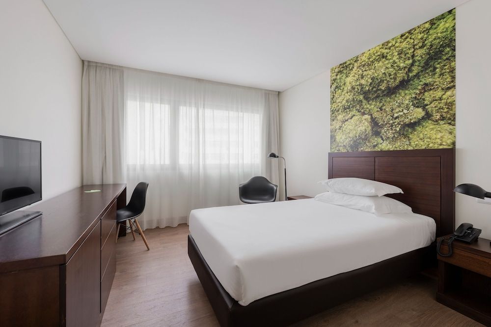 Neat Hotel Avenida Single Room