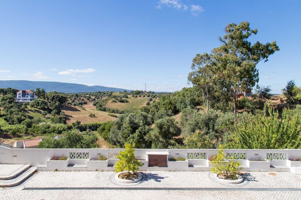 Aires da Serra Hotel Double Room, Mountain View 3