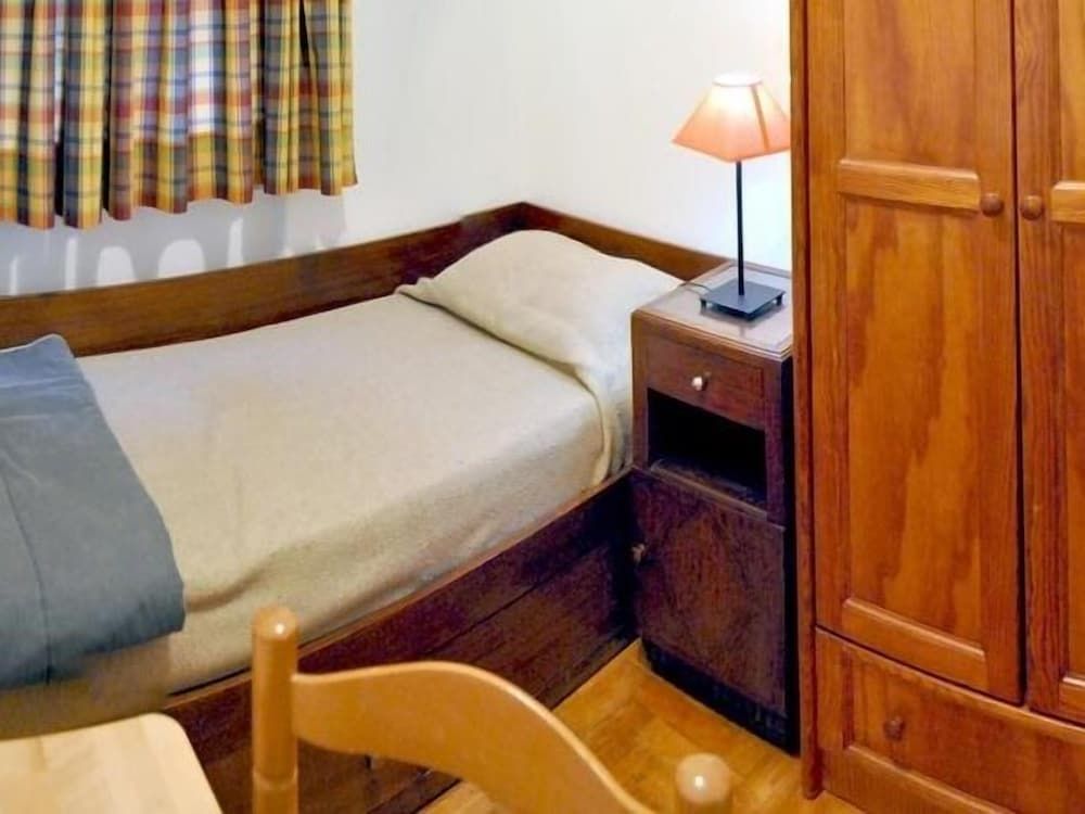 Tagus Host Single Room, Private Bathroom