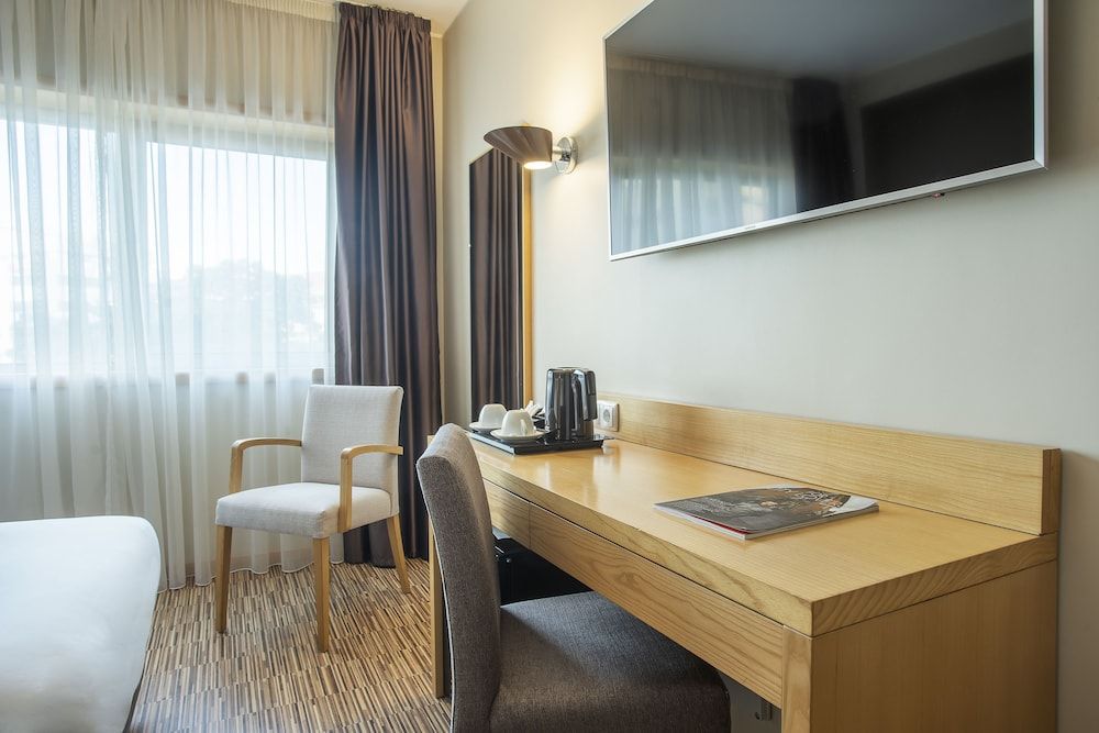 HF Tuela Porto Comfort Twin Room 5