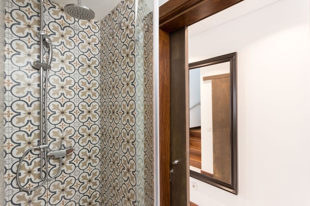 Rossio Penthouse Three-Bedroom Apartment w/ River View and Parking - by LU Holidays Penthouse, 3 Bedrooms, Terrace, River View 11