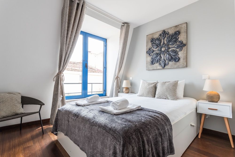 Rossio Penthouse Three-Bedroom Apartment w/ River View and Parking - by LU Holidays Penthouse, 3 Bedrooms, Terrace, River View 6