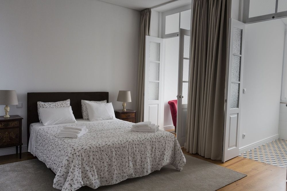Suite, Private Bathroom