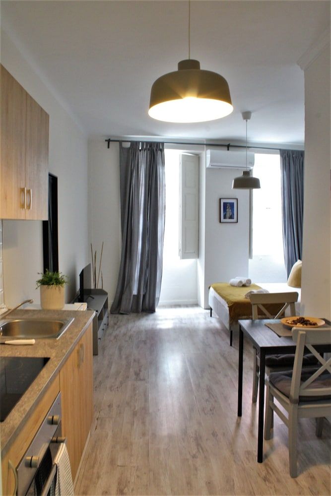Aparthotel Oporto Entreparedes Studio Suite 5