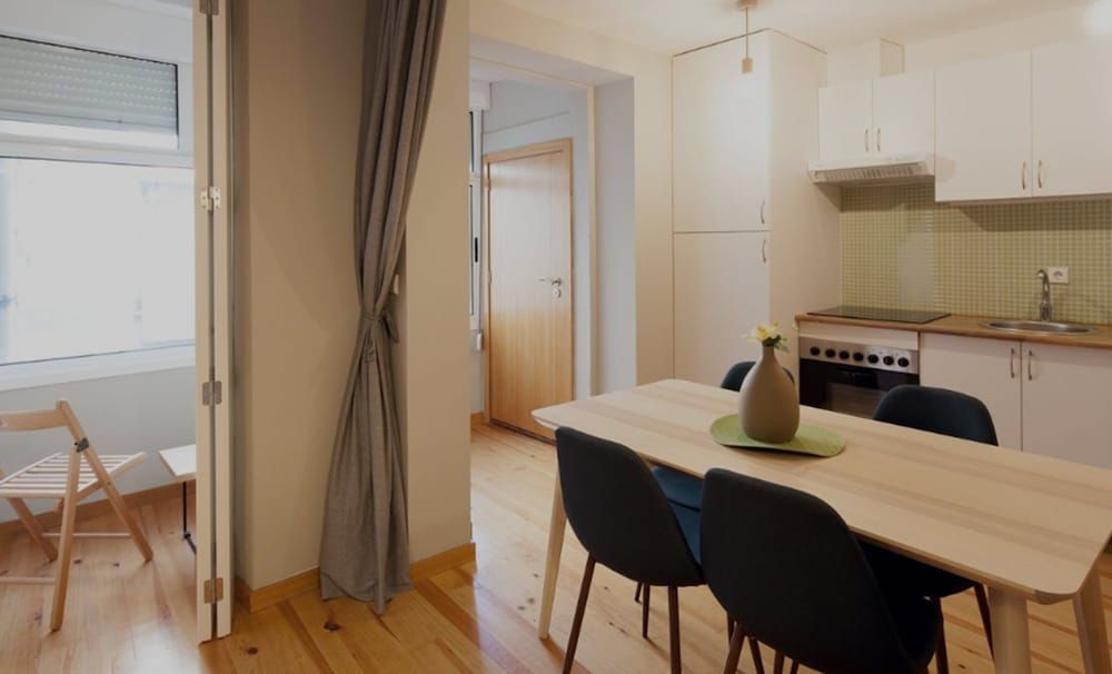 Aparthotel Oporto Entreparedes Superior Studio Suite 3