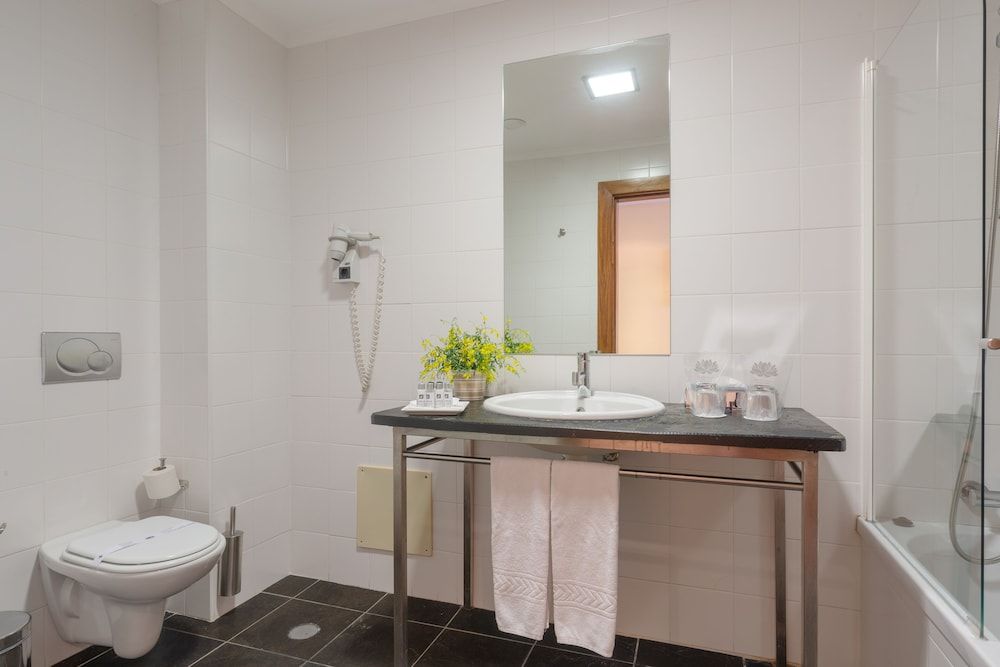 Luna Hotel Serra da Estrela Classic Double or Twin Room (Single Use) 3