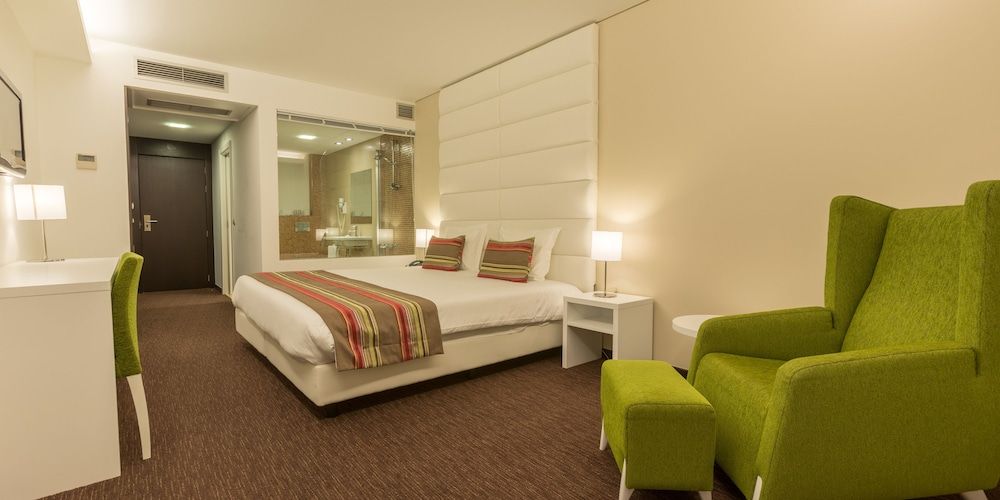 Premium Suite