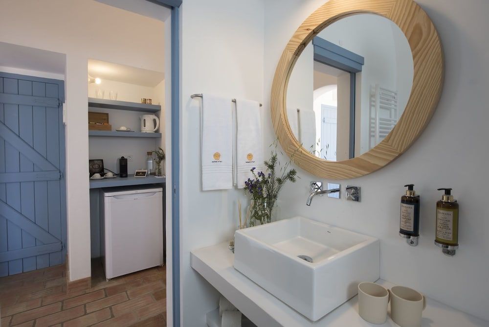 Herdade Do Touril Double or Twin Room, Pool View 4