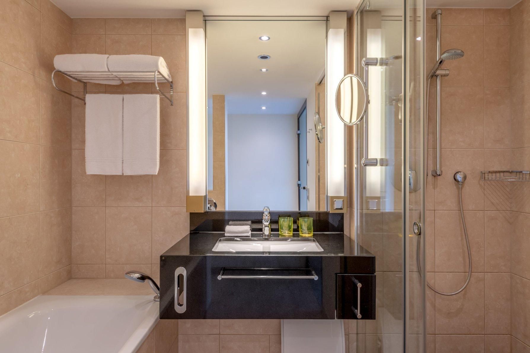 undefined Four Points by Sheraton Munich Arabellapark 6