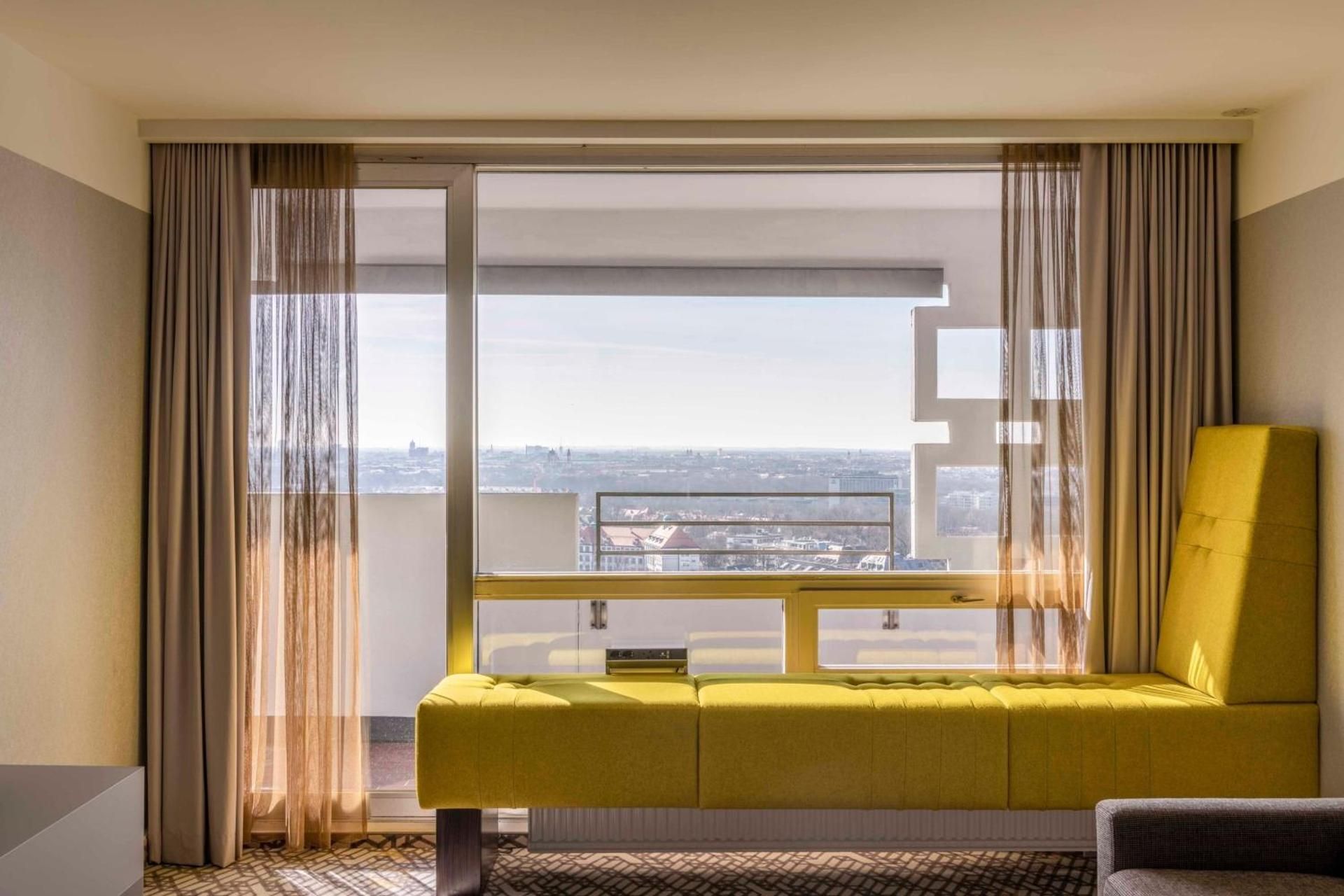 undefined Four Points by Sheraton Munich Arabellapark 10