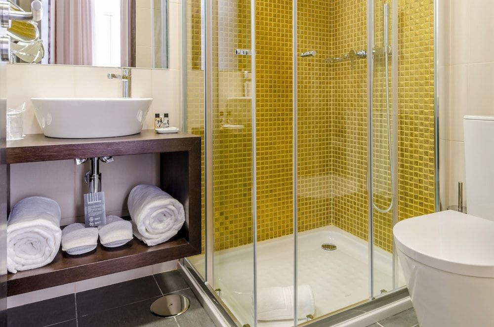 Behotelisboa Standard Double or Twin Room 34