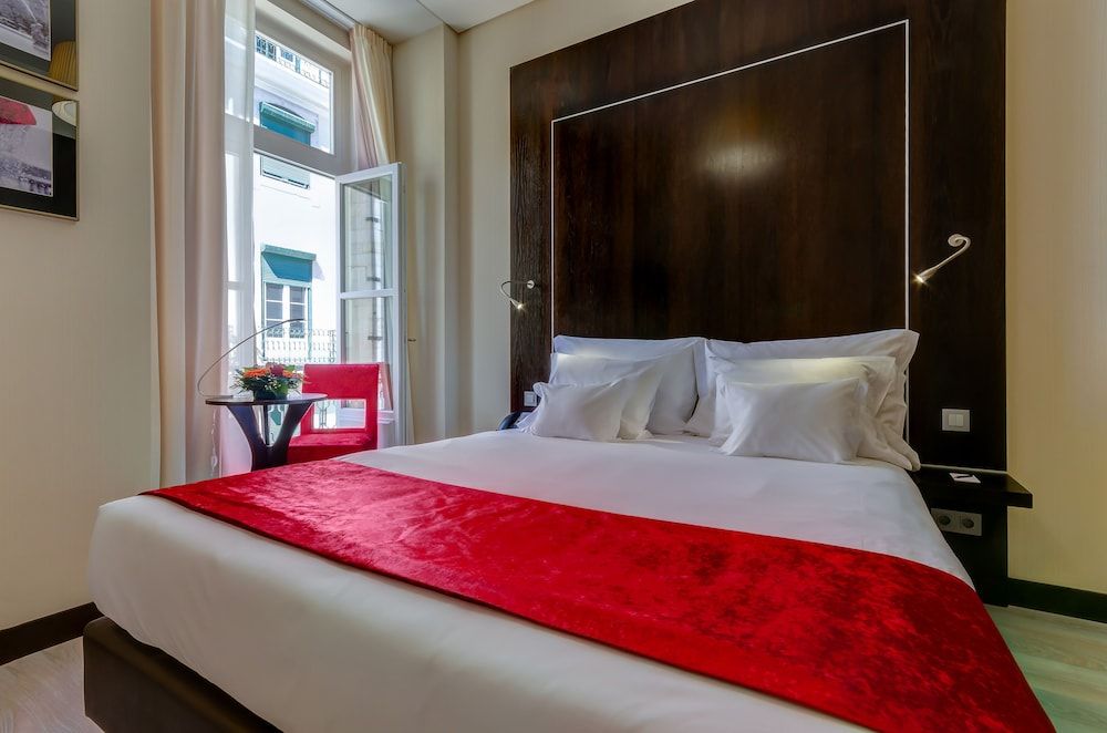 Behotelisboa Standard Double or Twin Room 11