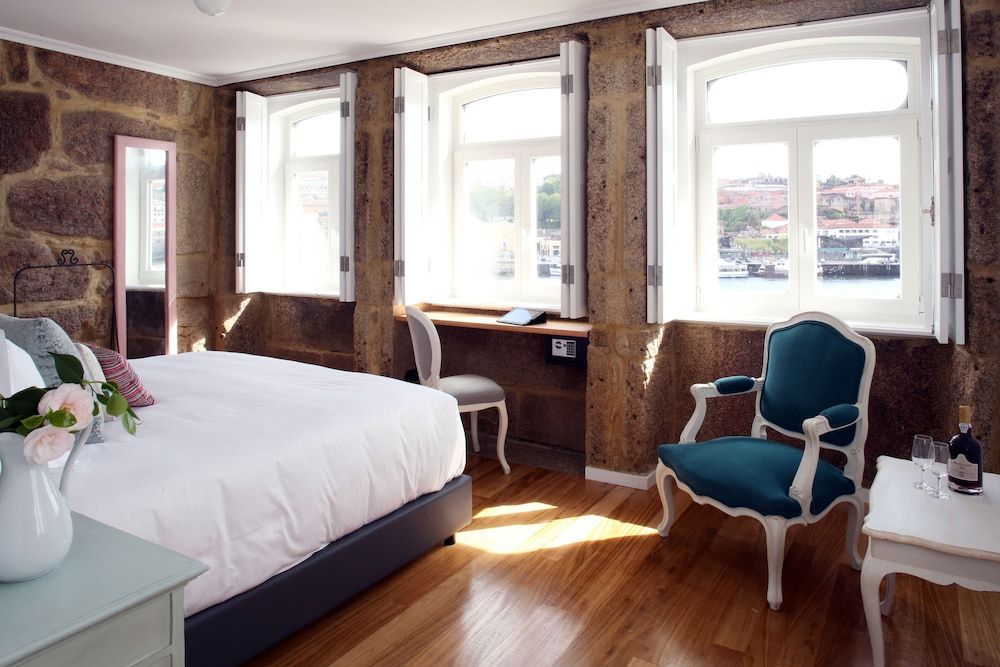 1872 River House by Olivia