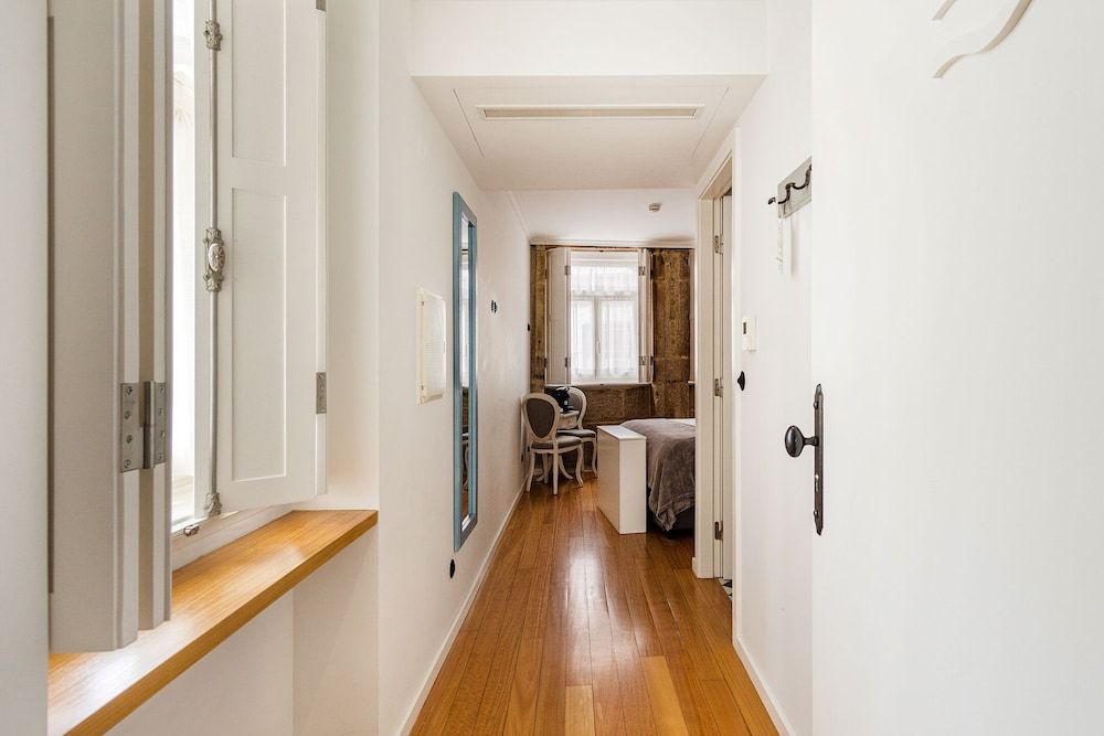 1872 River House by Olivia Charm Room with City View 19