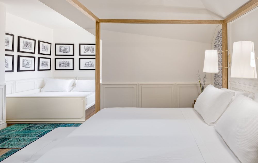 undefined H10 Duque de Loulé