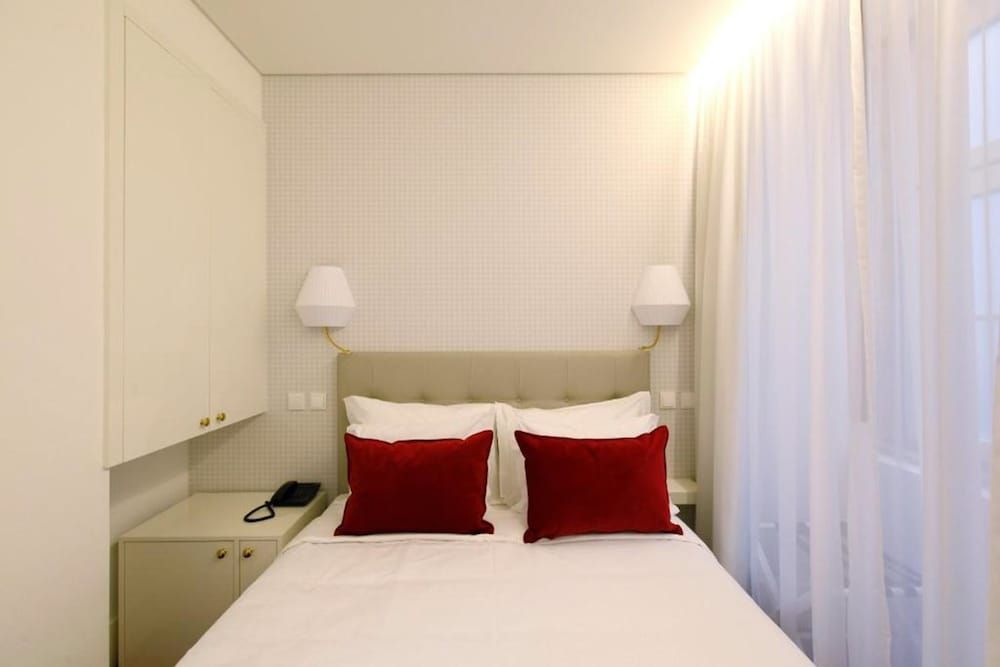 Hotel Lis - Baixa Double Room (Mini Room, Interior View) 3