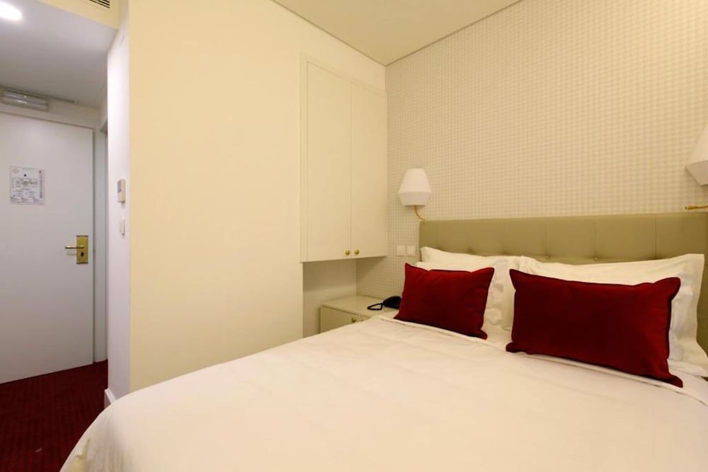 Hotel Lis - Baixa Double Room (Mini Room, Interior View) 2