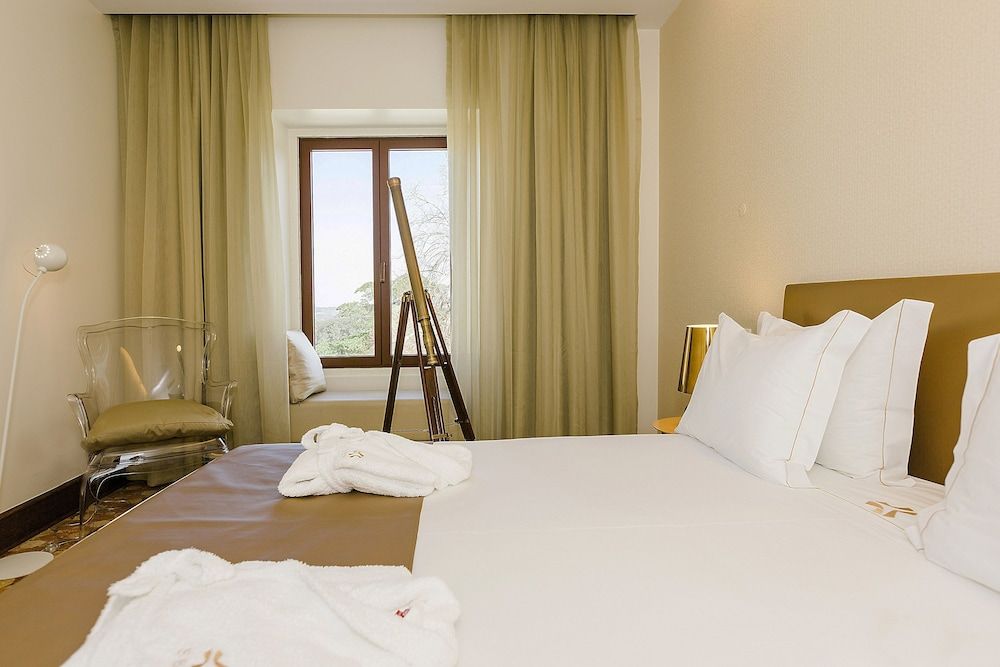 Sintra Boutique Hotel Superior Double Room 2