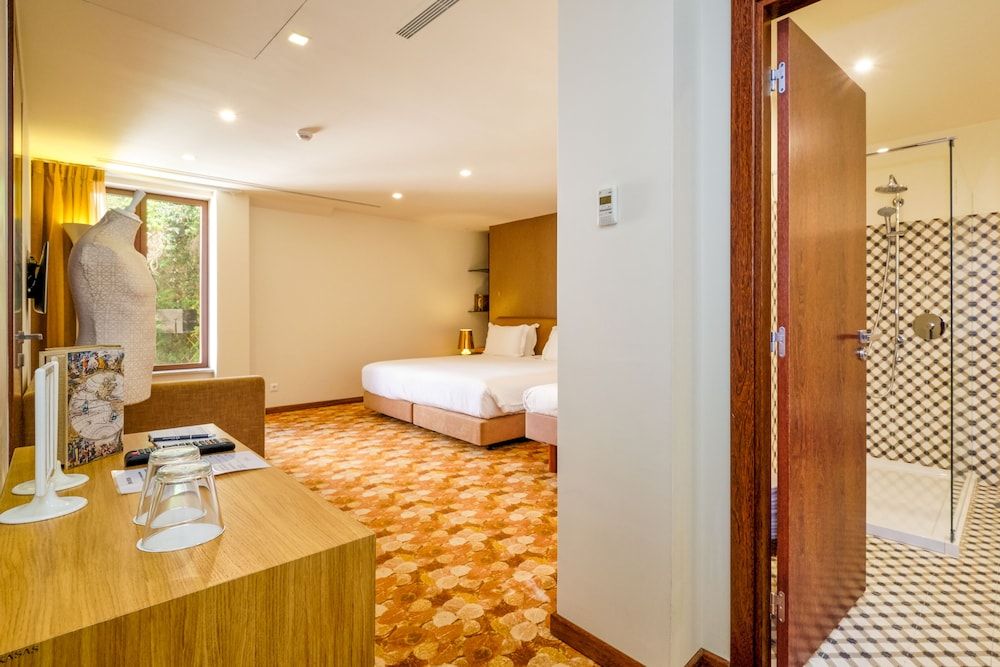 Sintra Boutique Hotel Family Triple Room, Multiple Beds 7