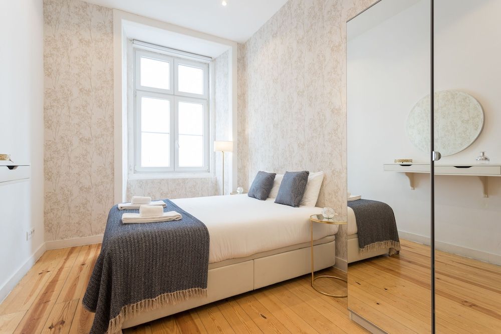 undefined Baixa Modern Three-Bedroom Apartment - by LU Holidays 10
