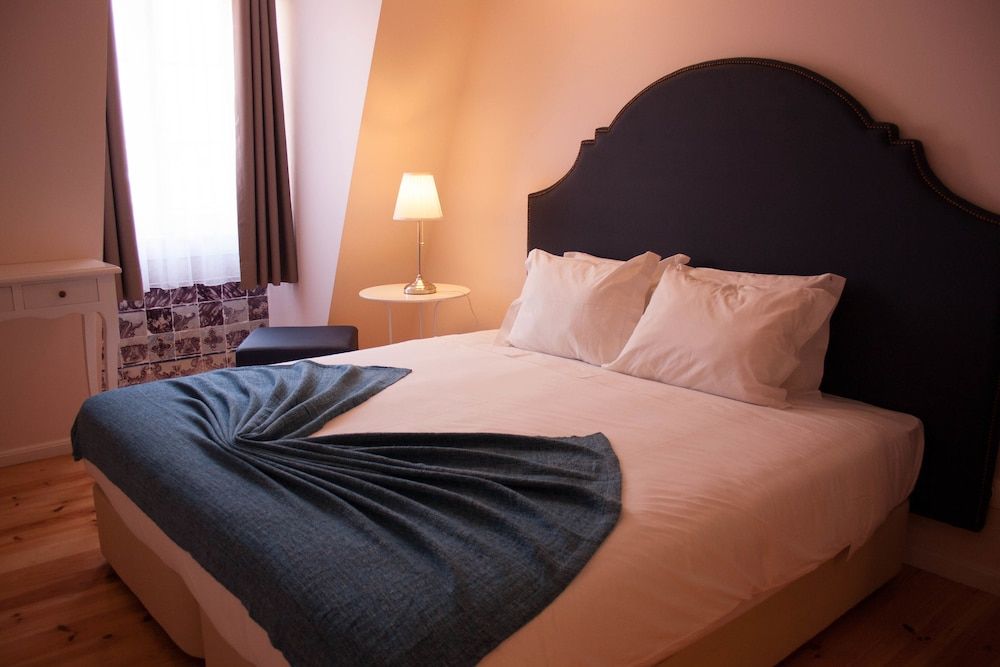 Lisbon Arsenal Suites