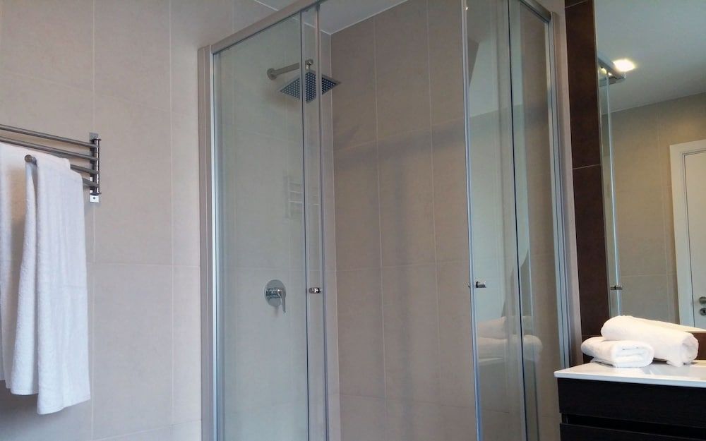 Lisbon Arsenal Suites Standard Double Room 9