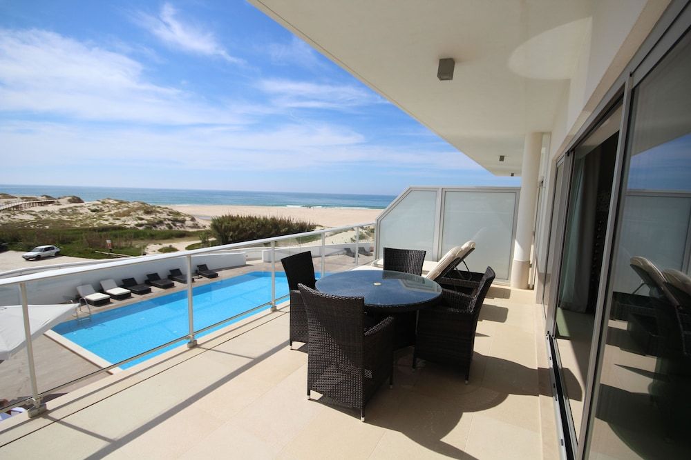 The Beachfront Praia D'el Rey Golf & Beach Resort Deluxe Apartment, 2 Bedrooms, Sea View, Sea Facing 3