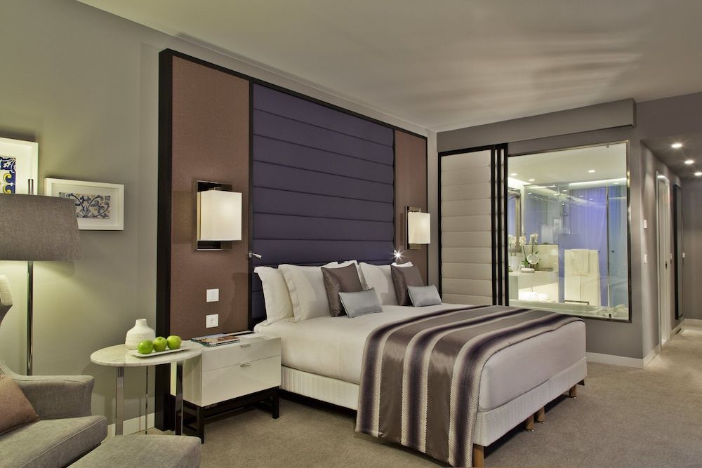 Room (Cosy)