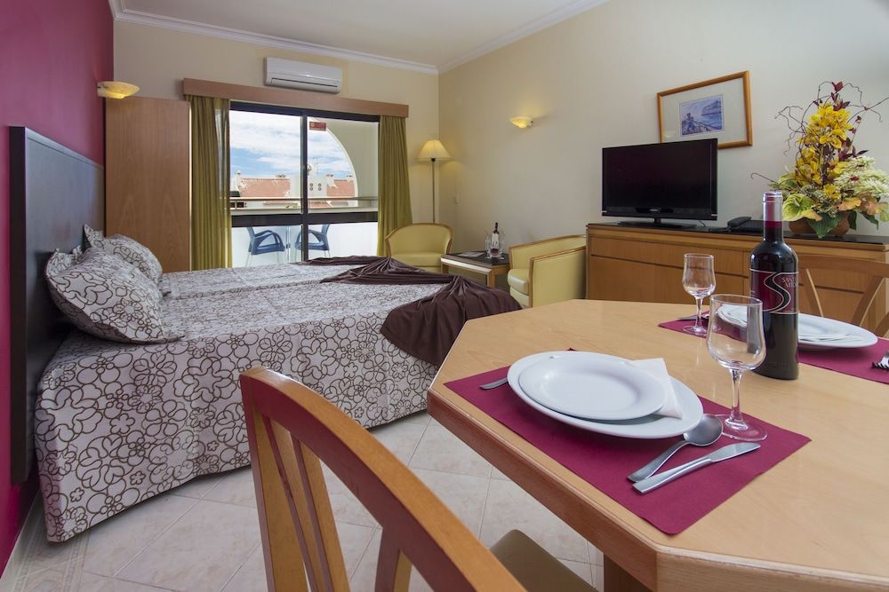 Paladim & Alagoamar Hotels Studio, Pool View