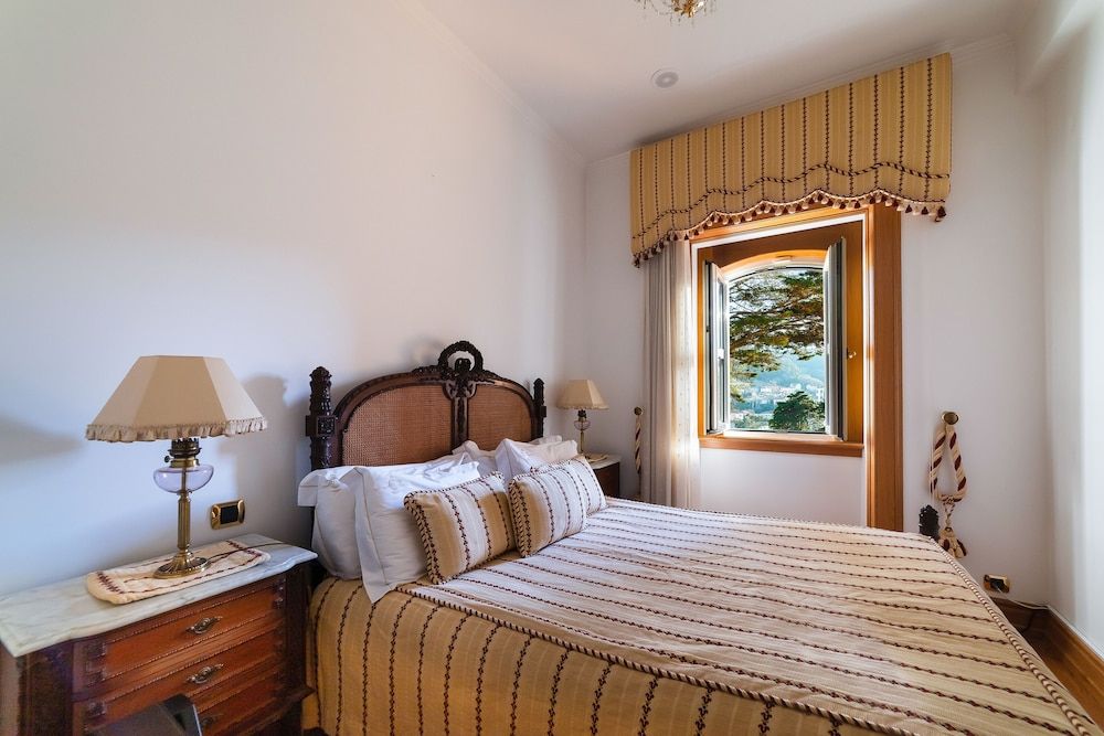 Sintra Marmòris Palace Royal Suite