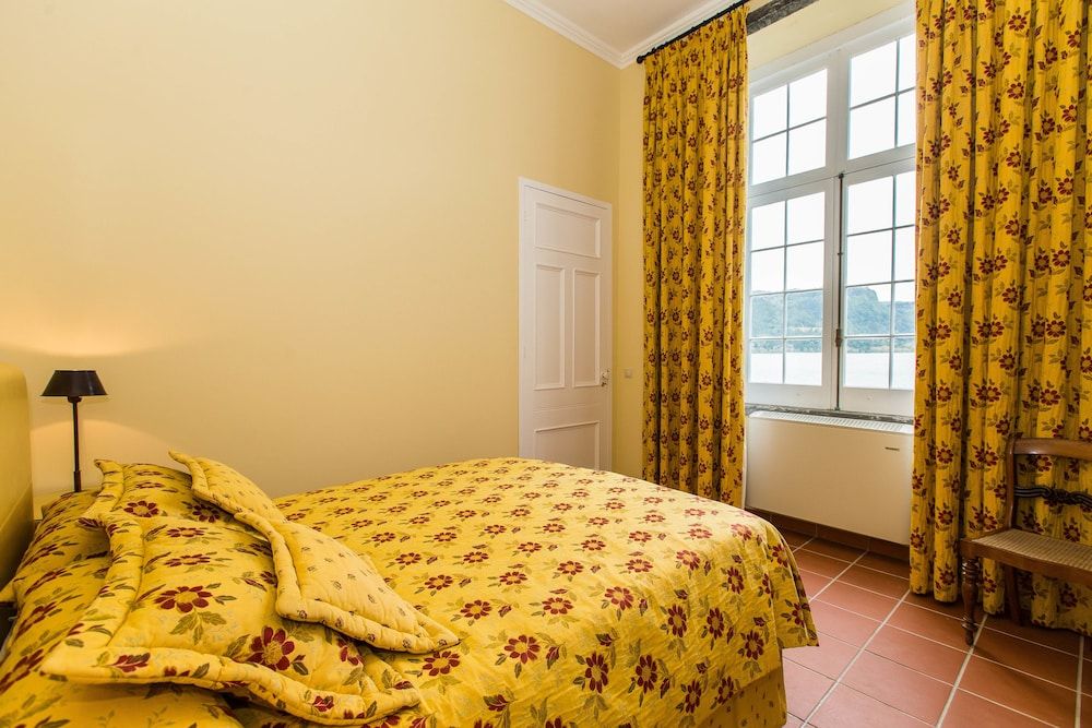 House, 2 Bedrooms