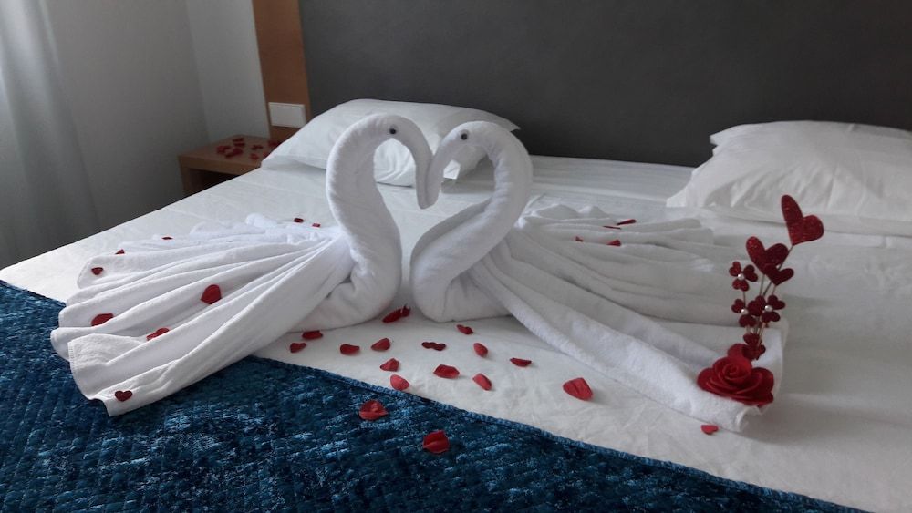 Whales Bay Hotel Apartment, 1 Bedroom (2 Adults + 2 Children) 6