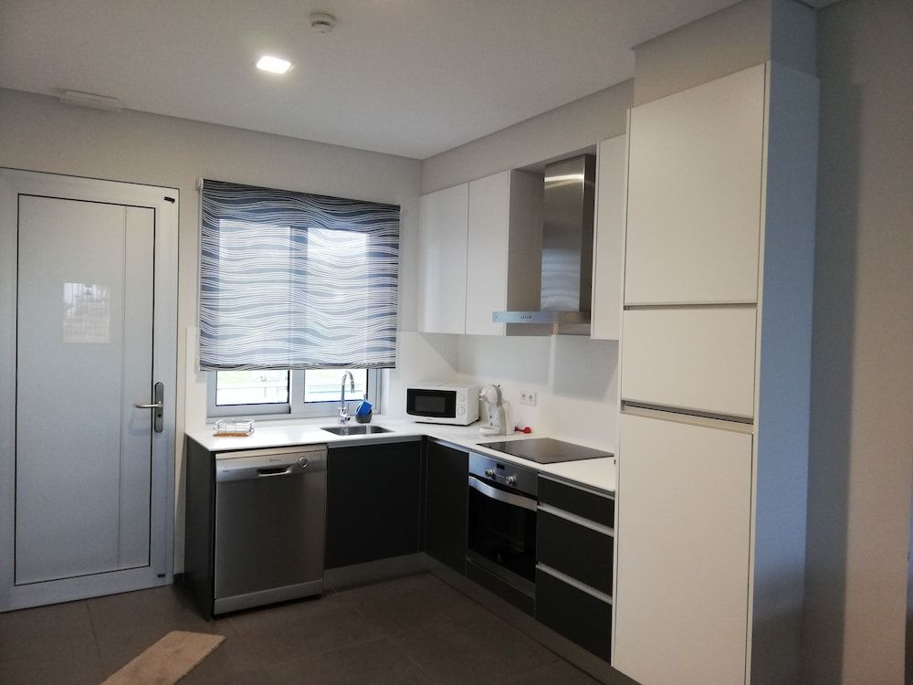 Whales Bay Hotel Apartment, 2 Bedrooms (4 Adults + 2 Children) 7