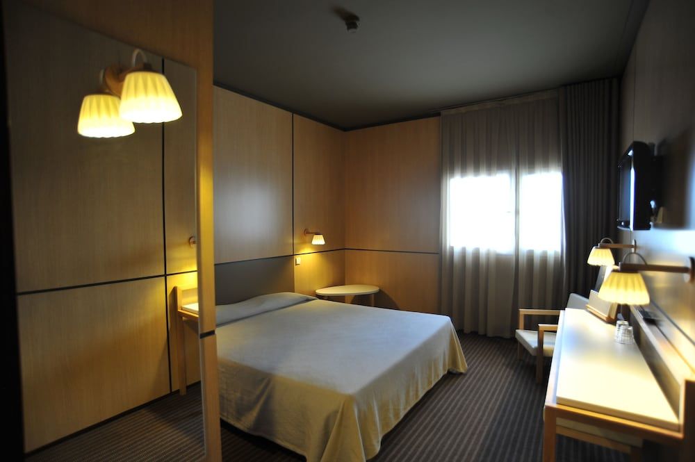 Axis Vermar Conference & Beach Hotel Family Suite, Sea View 3