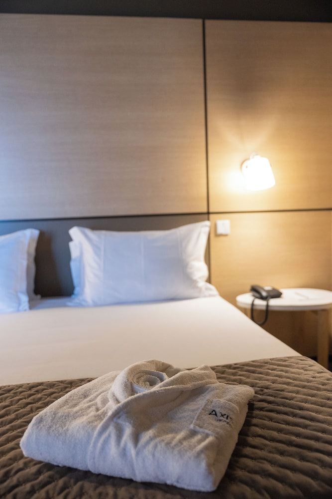 Axis Vermar Conference & Beach Hotel Double or Twin Room with Spa Access 2