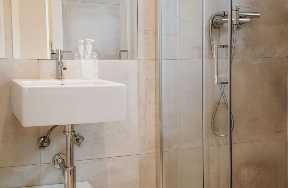 Porto Spot Hostel Double Room, Ensuite 4