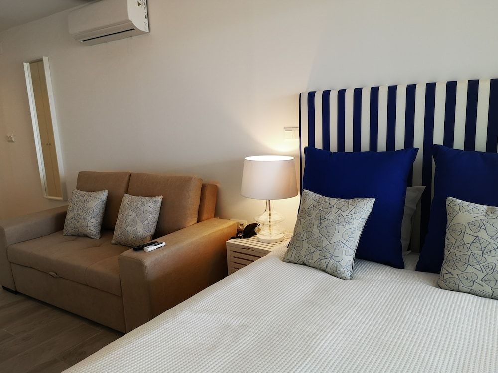 Double Room, Hot Tub, Courtyard Area