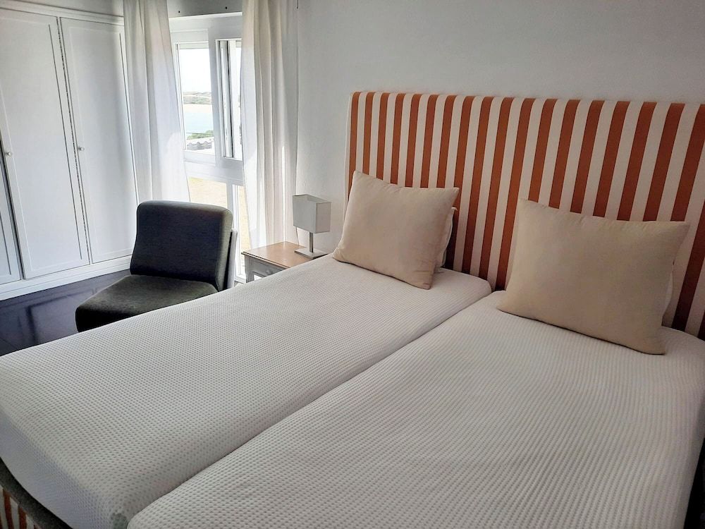 HS Milfontes Beach Hotel - Duna Parque Resorts & Hotels Standard Twin Room 6