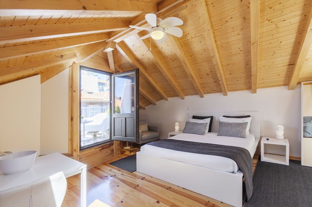 BO - Almada 346 Standard Studio, City View 5