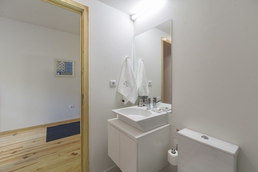 BO - Almada 346 Standard Studio, City View 8