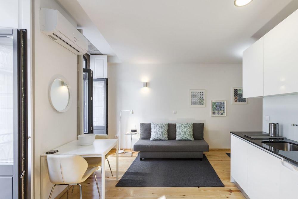 BO - Almada 346 Standard Studio, City View 10