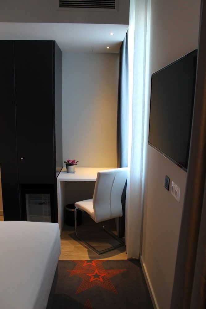 Hotel Star Inn Lisbon Aeroporto Standard Twin Room 6