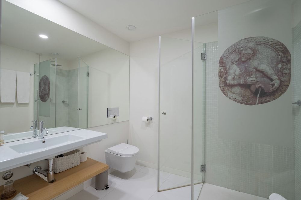 Burgus Tribute & Design Hotel Standard Room 9