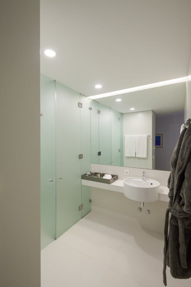 Hotel Torre de Gomariz Wine & Spa Family Room (2 Adults + 2 Children) 4