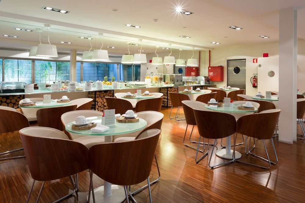 undefined Porto Trindade Hotel 10