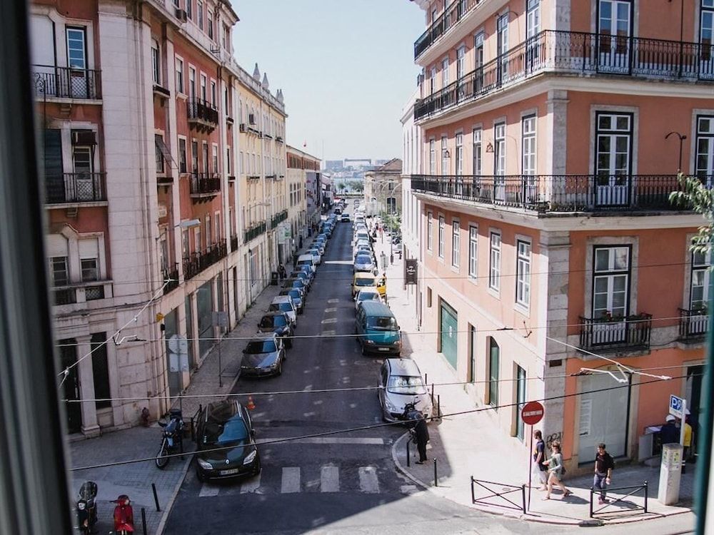 undefined Asul B&B 6