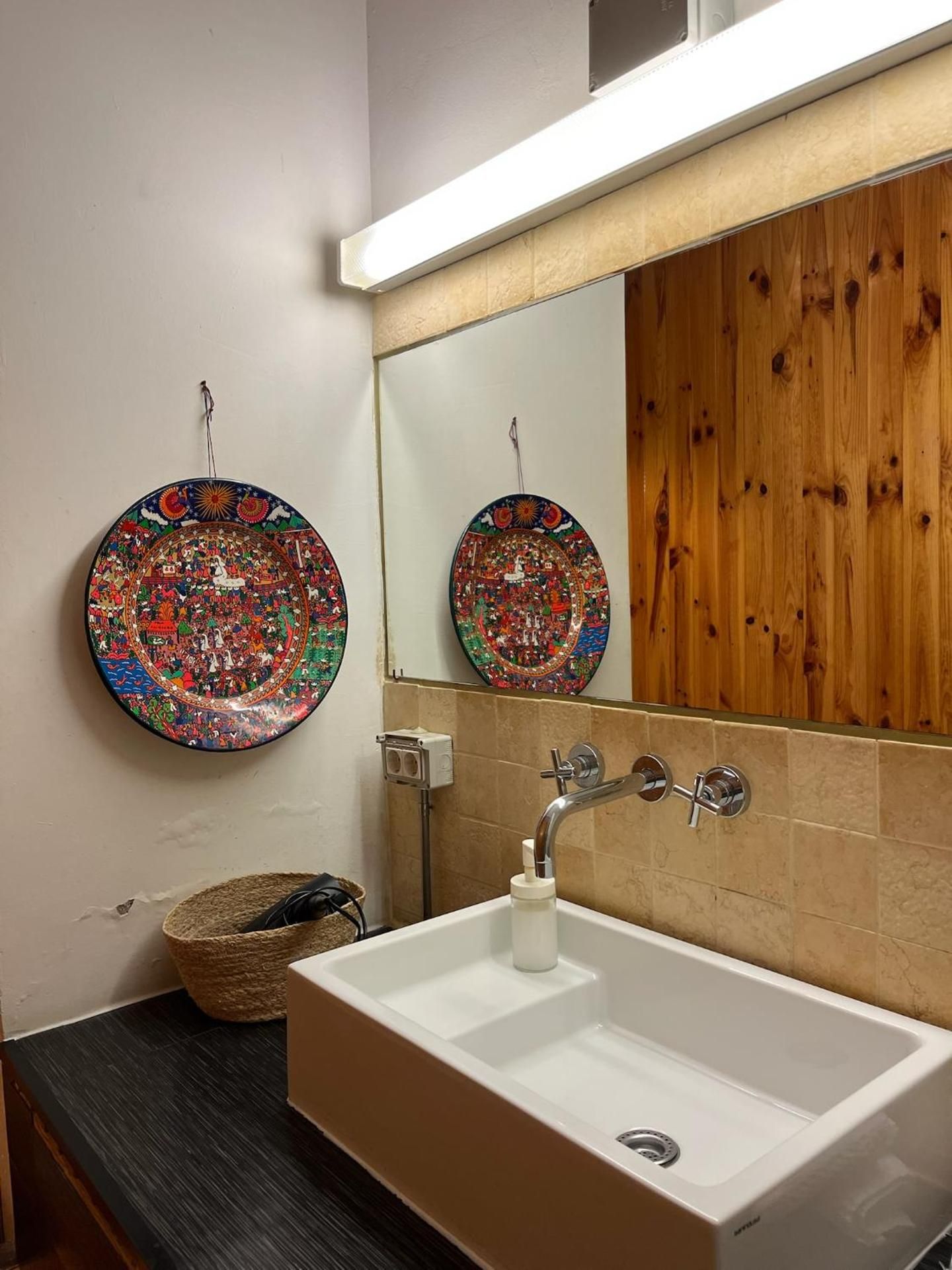 undefined Asul B&B 8