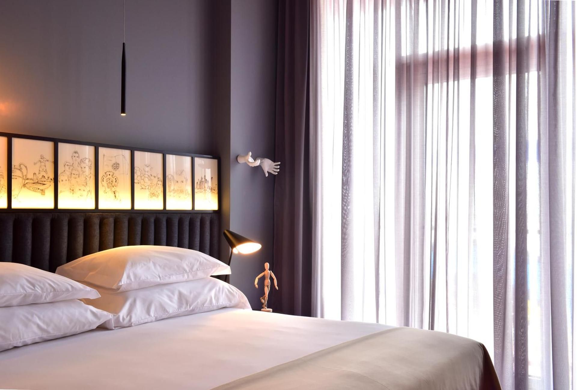 CR Double Room (2 Adults + 1 Child)