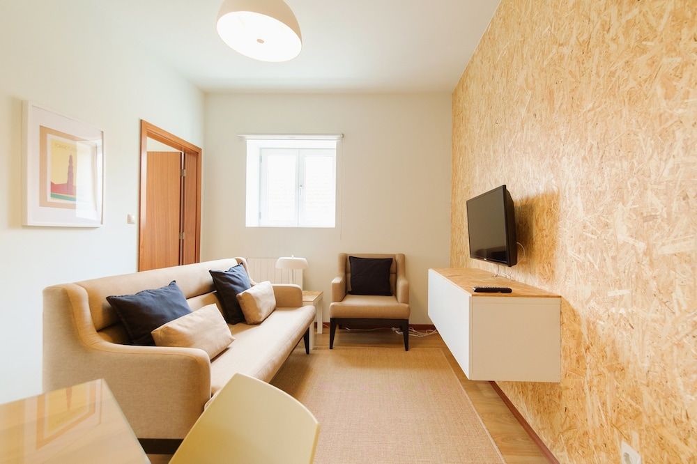 undefined Shining View 5